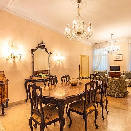 Appartement Casa Vescovo, Free Wi-fi Near San Marco Square Venetië