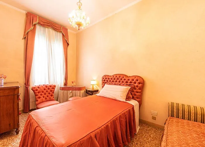 Casa Vescovo, Free Wi-fi Near San Marco Square Апартаменты *